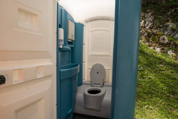 Portable Restroom Servicing (Cleaning and Restocking) in Richfield, WI